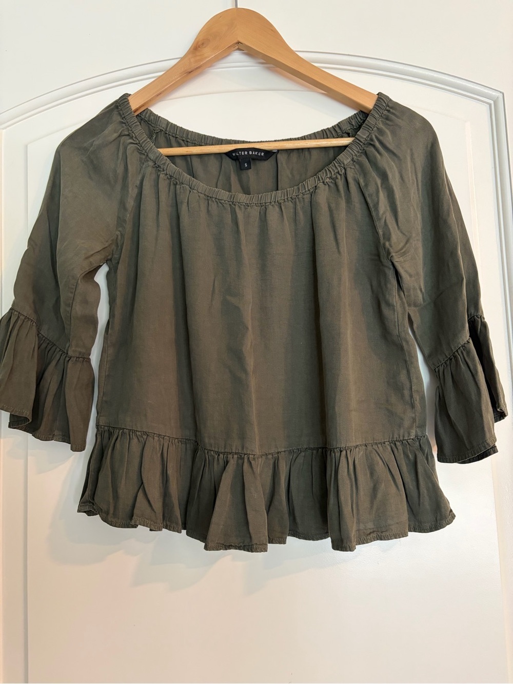 Walter Baker Olive Green Ruffle Hem Peasant Top Blouse Size S